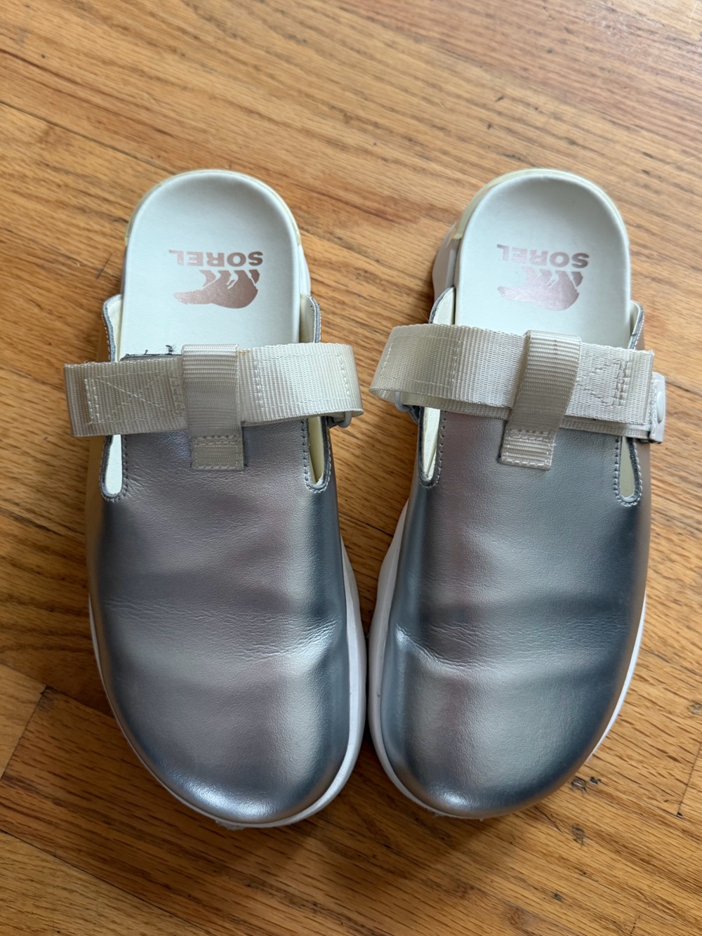 Sorel slip ons